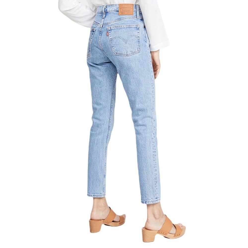 Levi's Women's 501 High Rise Skinny Jeans in Tango Light Wash Retro Fit SZ 28 - Picture 8 of 8